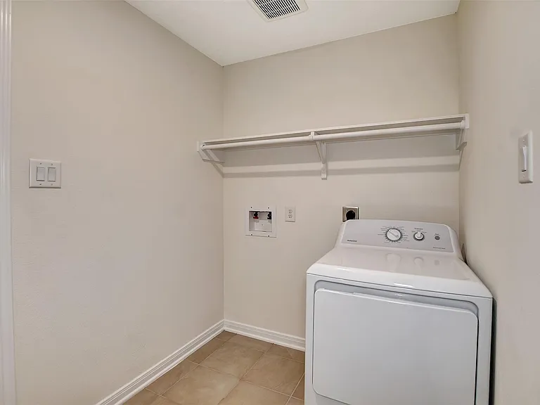 9403 Castillo Ct — Photo 33