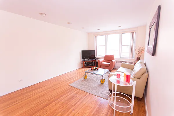 Sold by Re/Max In The City | media 13