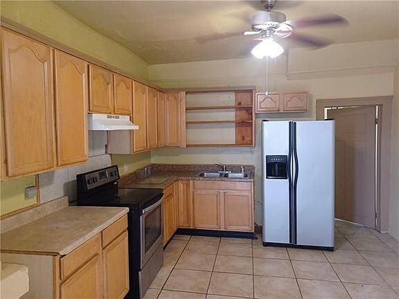 3rd image of 2614 Republic St