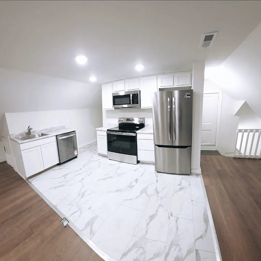 1553 Dixmont Ave — Photo 2