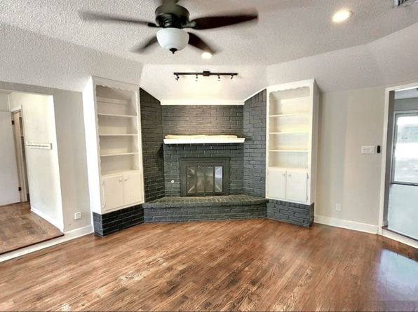 808 Spring Lake Dr