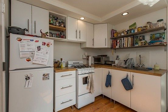 5th image of 312 E Girard Ave #2