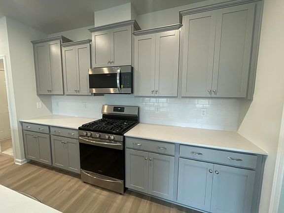 5th image of 12838 Canterbury Castle Dr