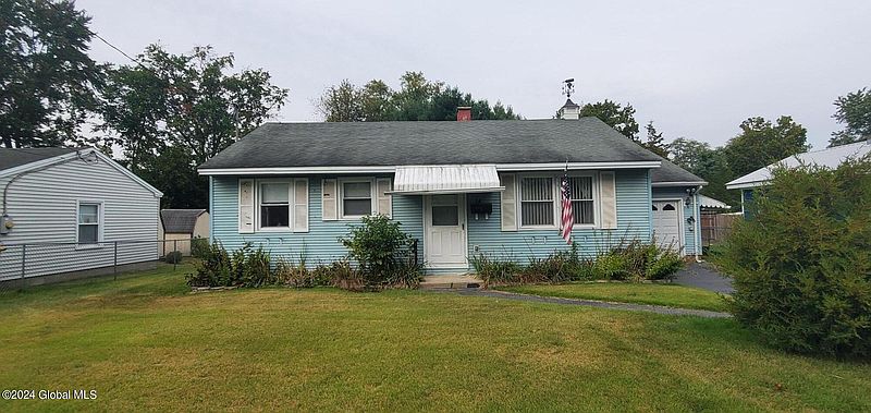 2nd image of 14 Pine Street