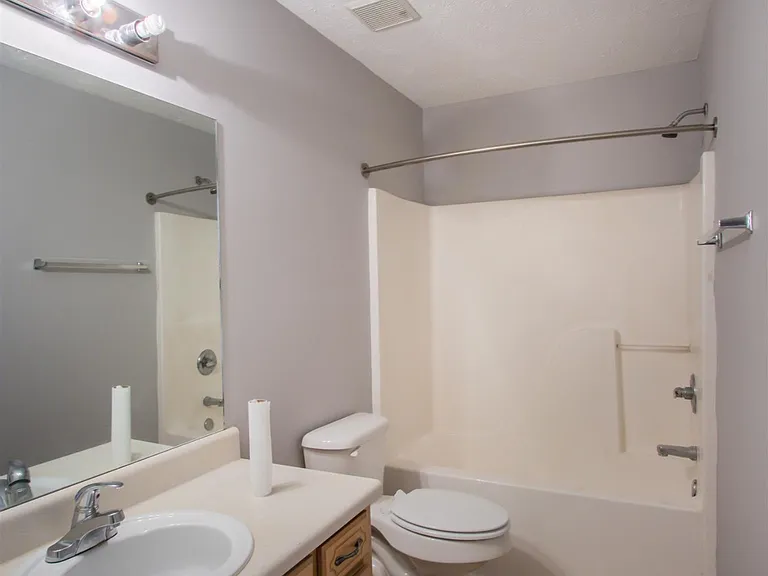 4054 Margo Cir — Photo 18