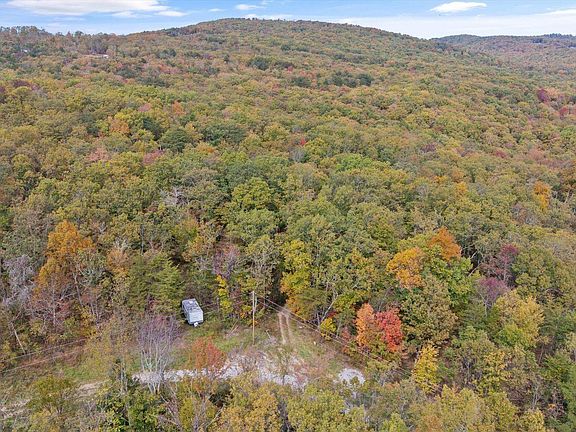 2nd image of Raeanne Dr