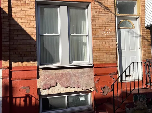 2644 N Myrtlewood St, Philadelphia, PA 19132