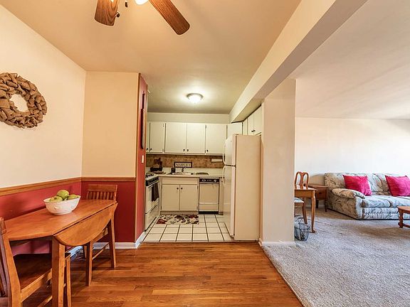 3rd image of 315 Atlantic Ave APT 3L