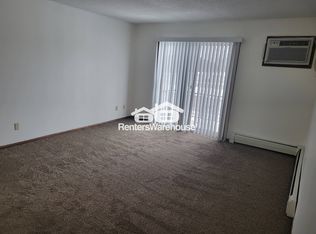 1711 Northway Dr APT 6, Mankato, MN 56003