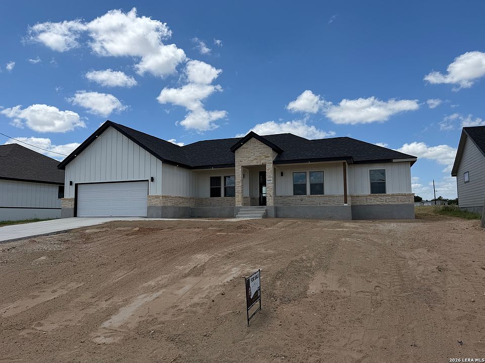 1st image of 16919 Rancho Escondido