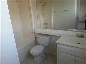 3rd image of 9631 Fremontia Ave