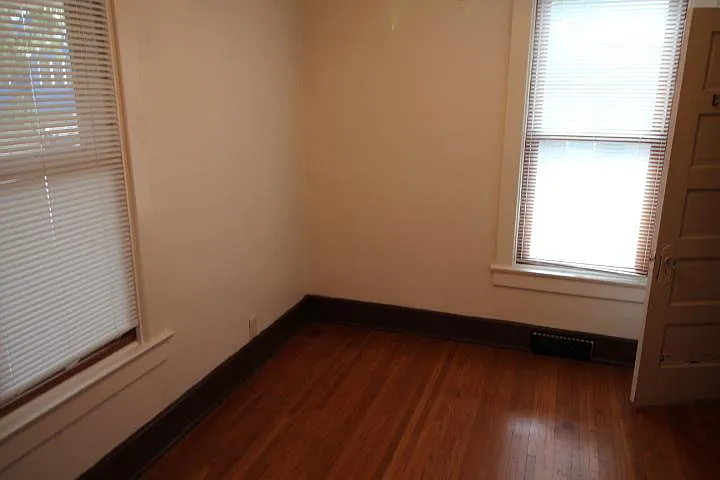 1710 Harwood St — Photo 11