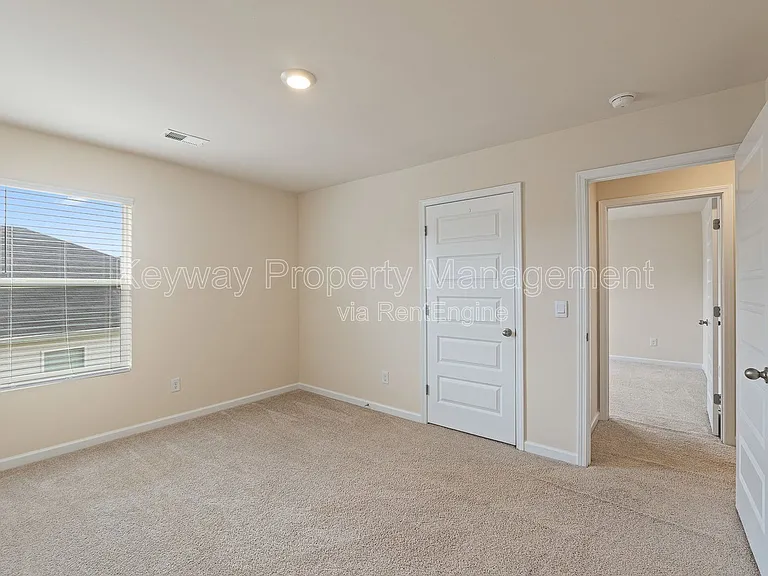 3262 Carmine Ave — Photo 17