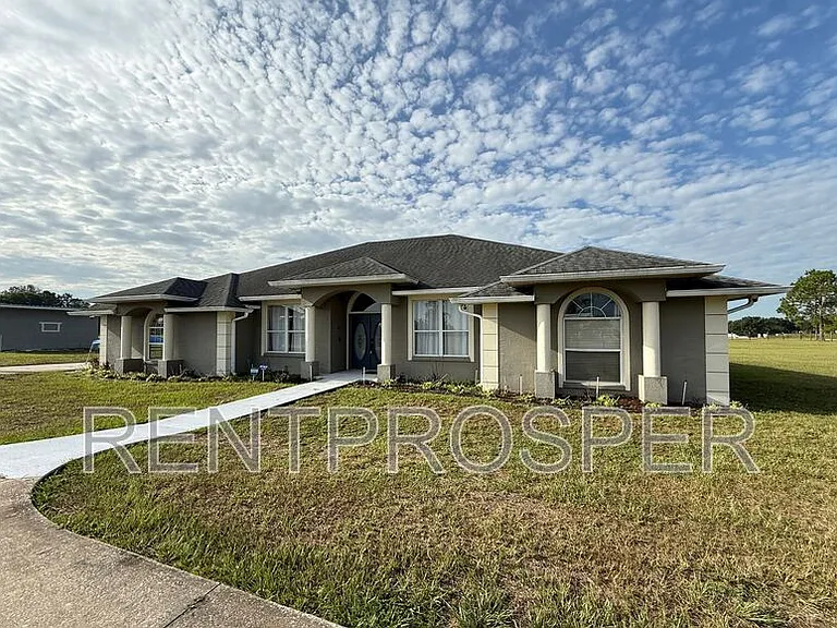 11400 Lovers Ln — Photo 1