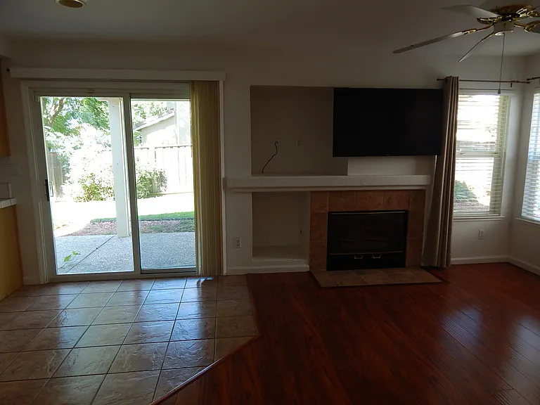 1607 Pastal Way — Photo 14
