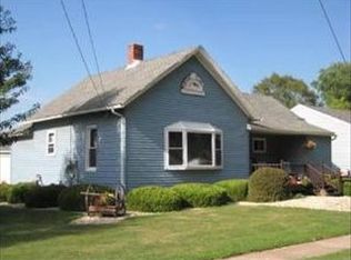 715 W Washington St, Harvard, IL 60033