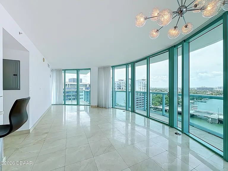 6000 Indian Creek Dr #12B — Photo 3
