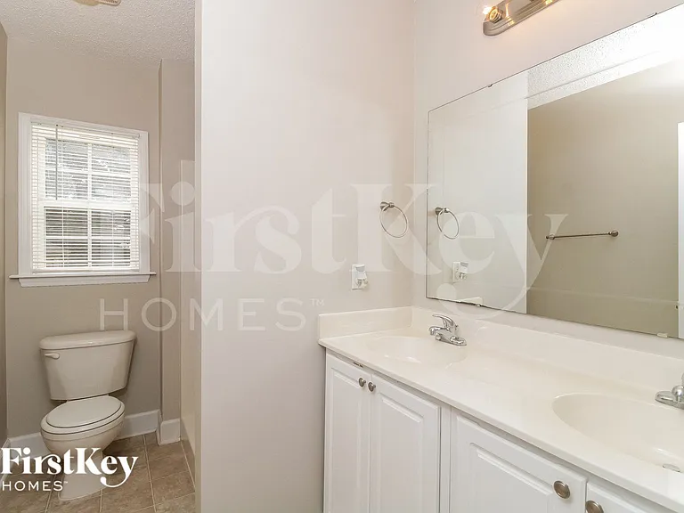 4305 Oak Glen Dr — Photo 7