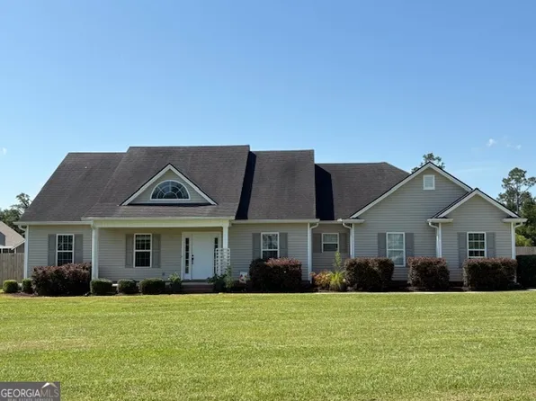 210 Harlee Ln, Ray City, GA 31645