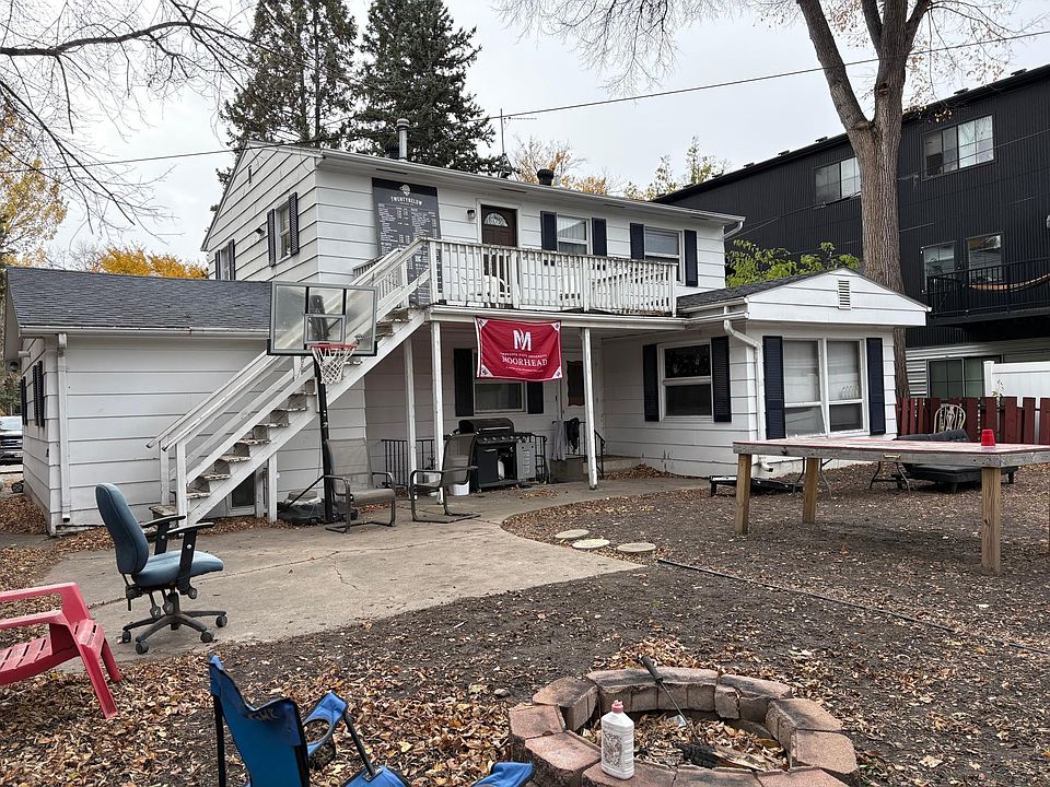 2nd image of 816 7th Ave S