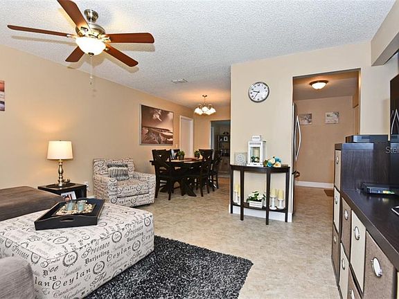3rd image of 1530 Courtland Blvd