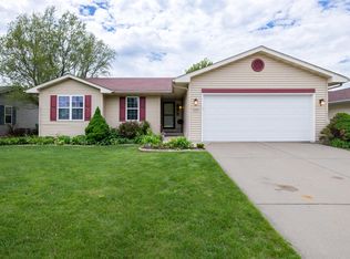 1173 Center St, Hartford, WI 53027