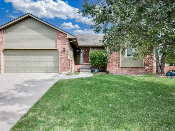 2455 N Regency Lakes Ct, Wichita, KS 67226