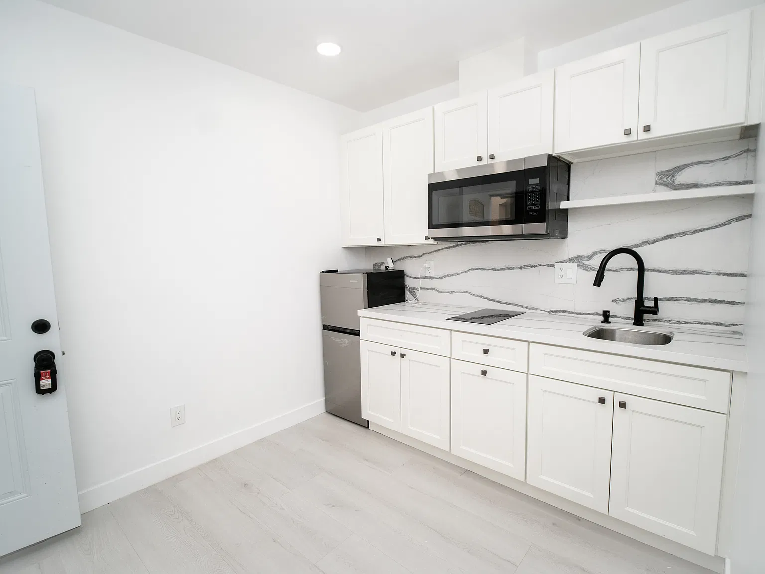 1 bed, $1,850 — Photo 2