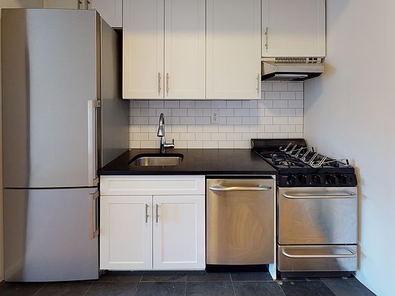 5th image of 1483 1st Ave APT 3E
