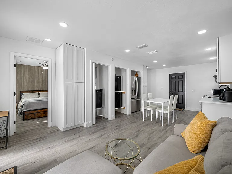 4737 W Oklahoma Ave #3 — Photo 8