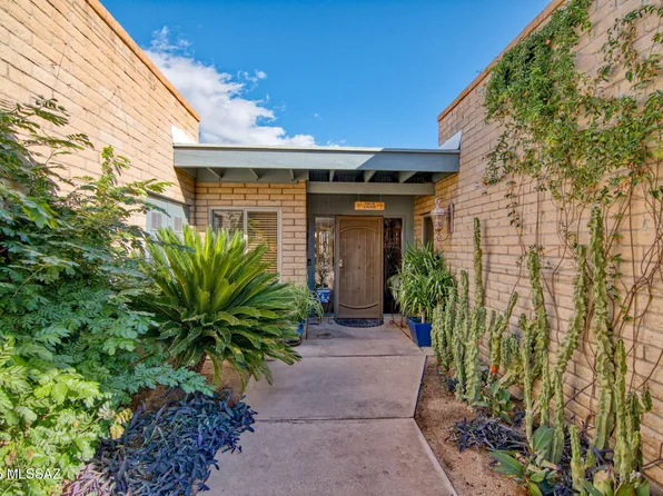 8021 E Birwood Rd, Tucson, AZ 85750
