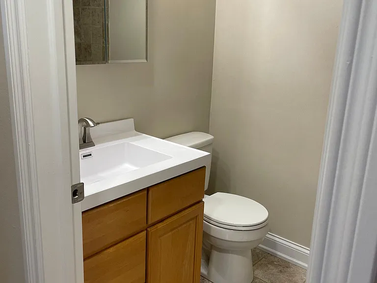 1 N Chestnut Ave #3E — Photo 11