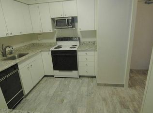 30 E Elm St APT 3A, Chicago, IL 60611