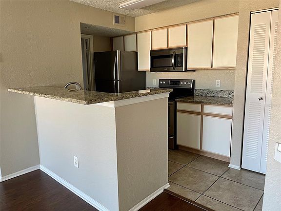 5th image of 2202 Key West Ct APT 631