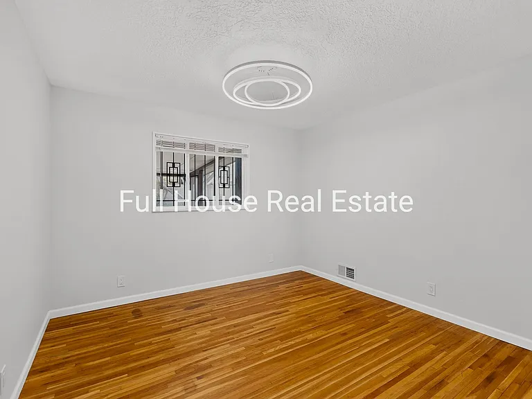 3500 Pitt St NE — Photo 14