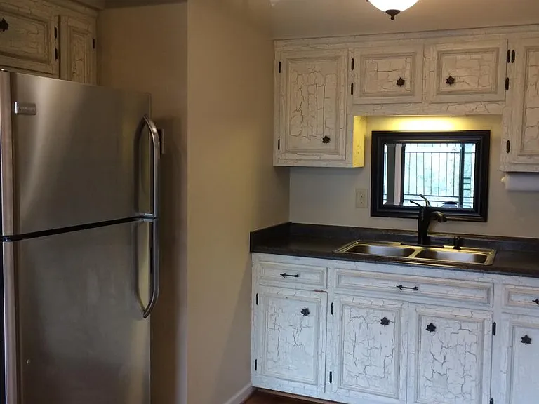 5884 Brentwood Trce — Photo 9