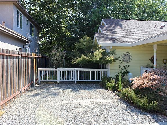 2nd image of 8892 Myhren Way