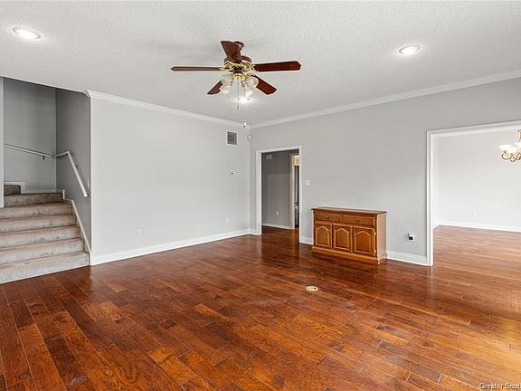 2nd image of 2512 New Dawn Dr