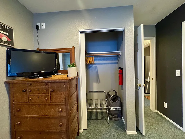 11595 Mendenhall Loop Rd — Photo 7