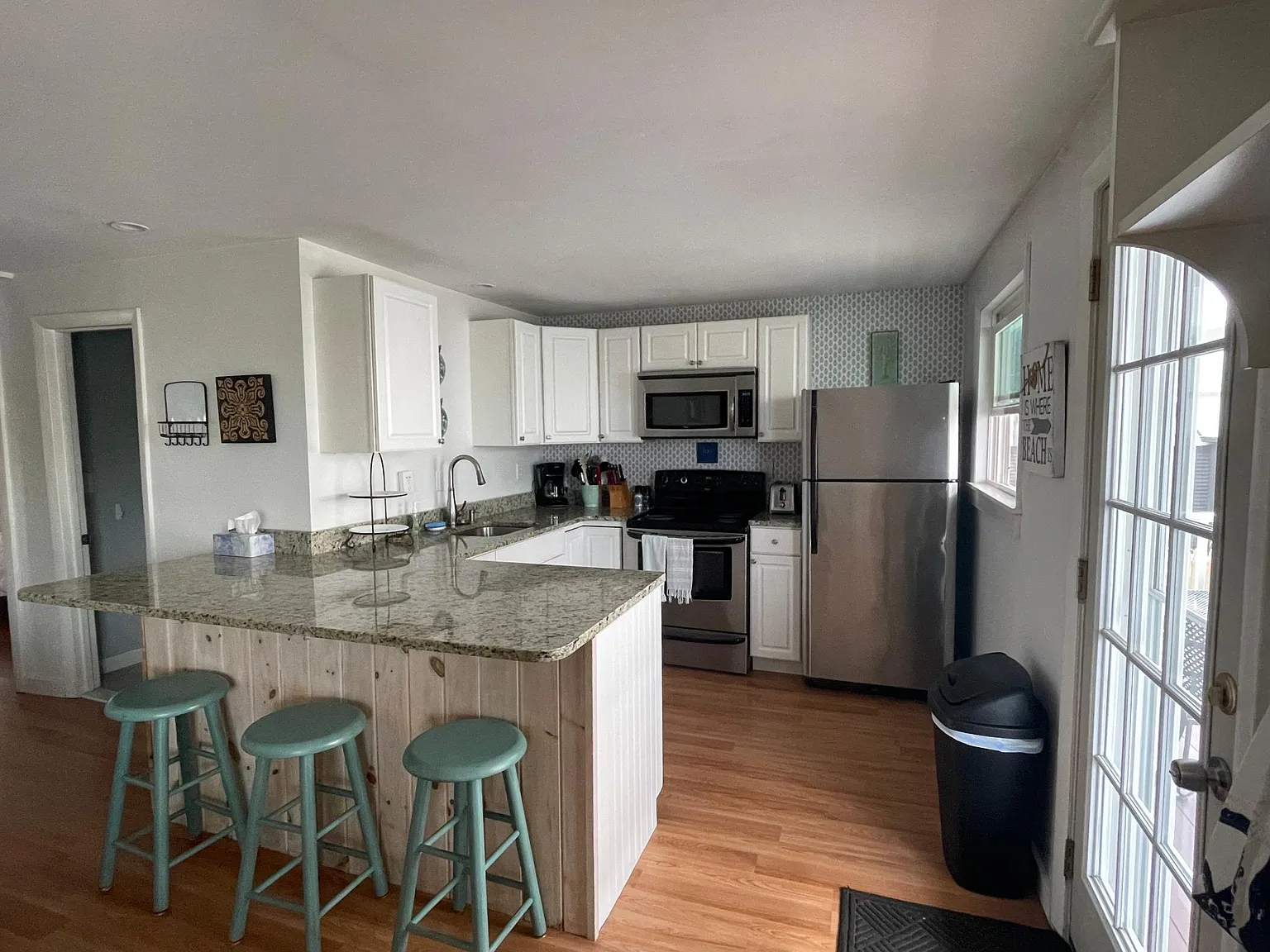 2 bed, 750 sqft, $2,000 — Photo 1