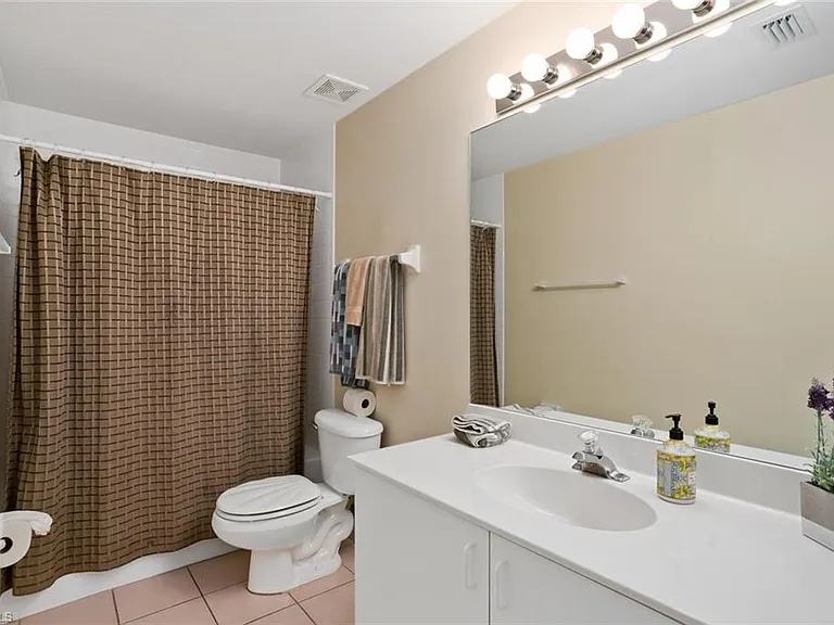 519 Roma Ct #306 — Photo 13