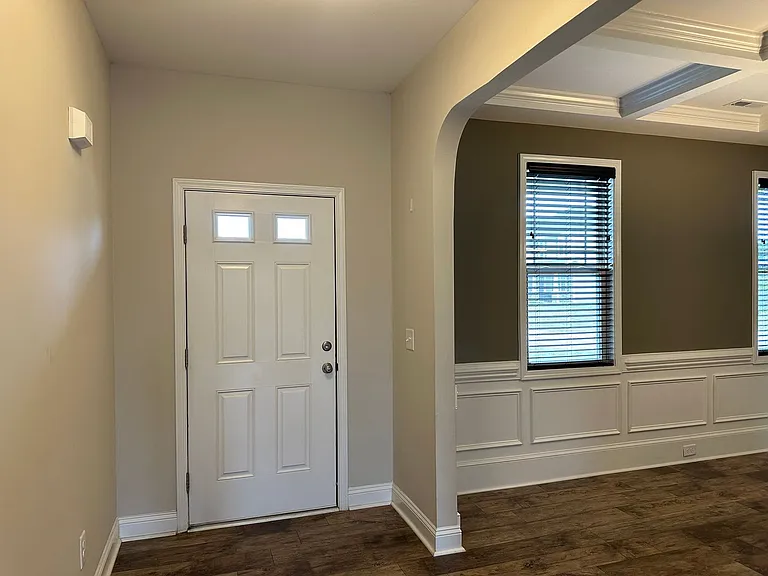 5233 Debut Ave — Photo 4