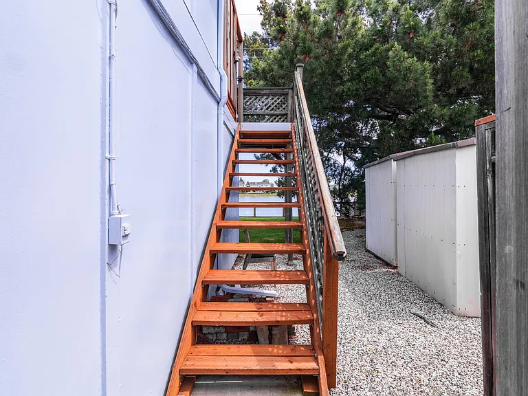 3335 Los Prados St #4 — Photo 17