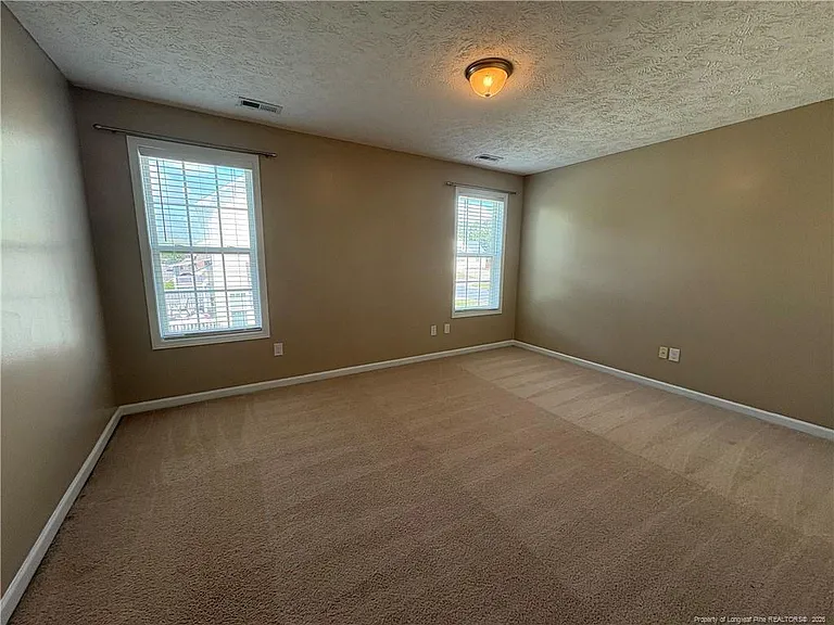 4007 Beaubien Dr — Photo 30
