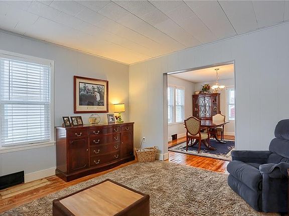 5th image of 629 Hazel Ave