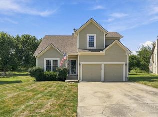 15214 S Albervan St, Olathe, KS 66062