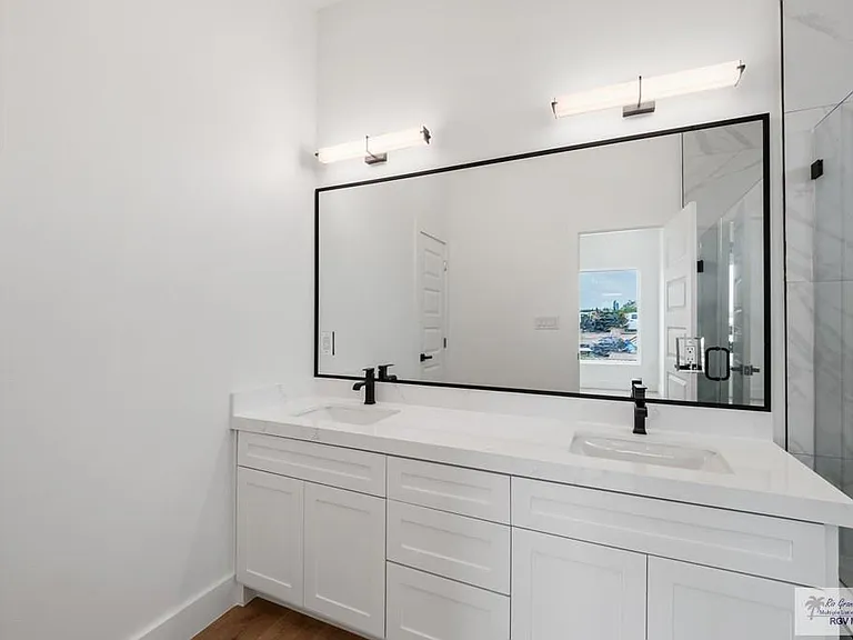 5997 Alexander Rd — Photo 11