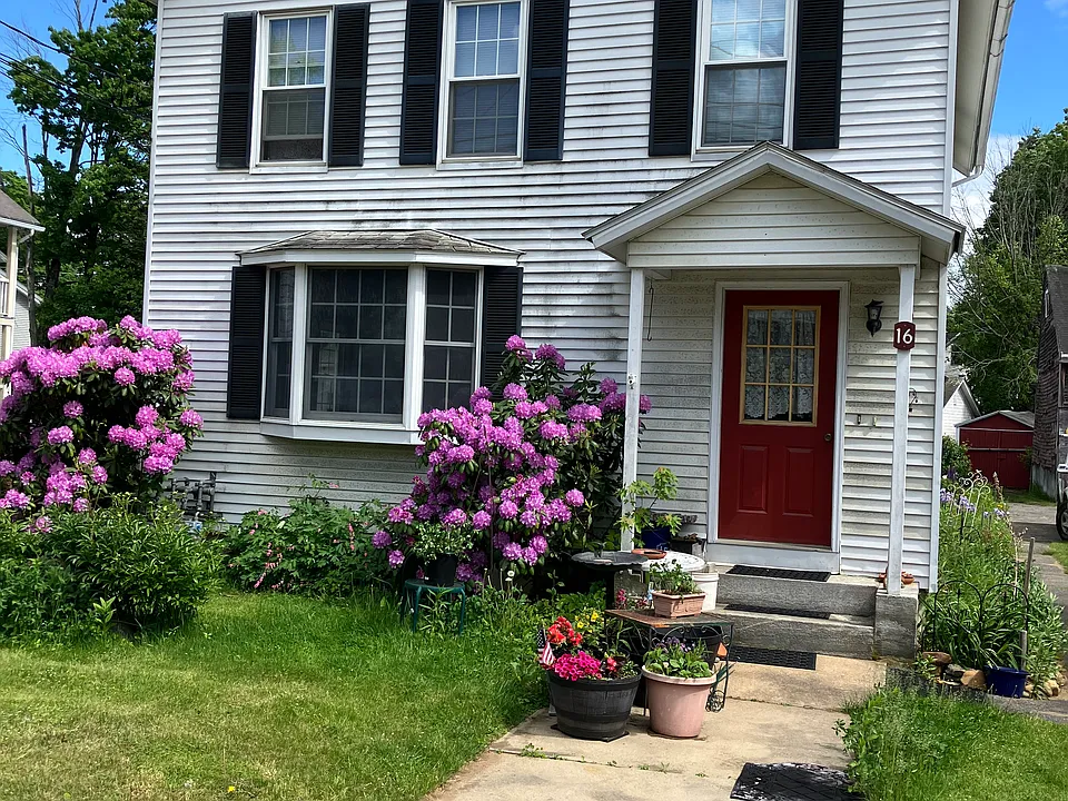 16 W Main St #1