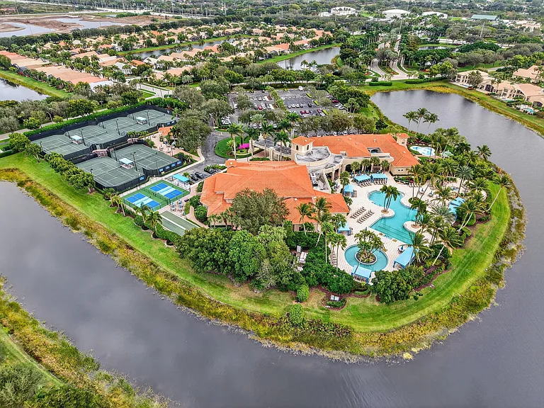 13658 Cambria Bay Ln — Photo 68