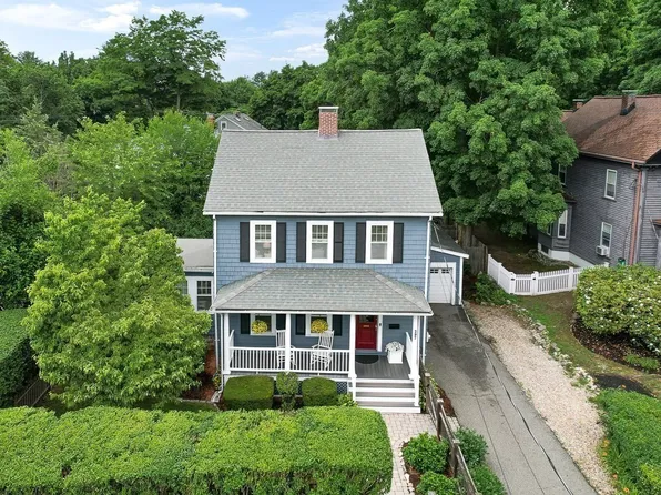 297 Woburn St, Reading, MA 01867
